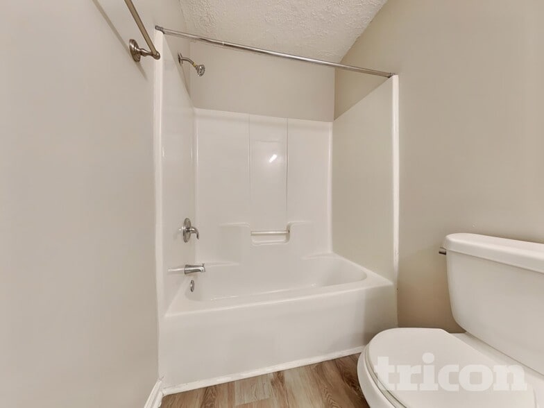 Building Photo - 5774 Broadleaf Way