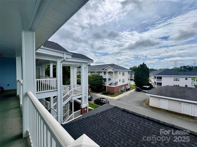 Building Photo - 8635 Coralbell Ln