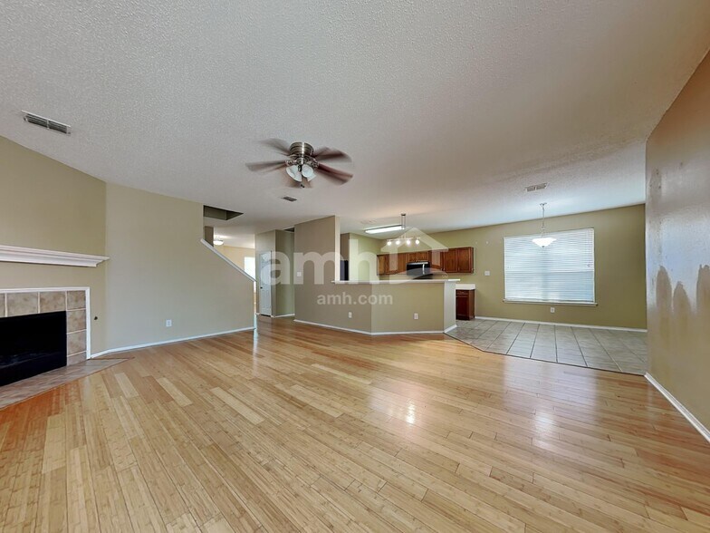 Building Photo - 2821 Bentridge Dr