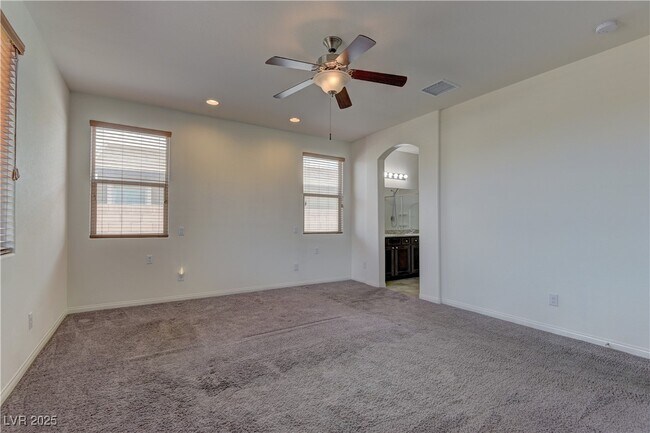 Building Photo - 26 Kaku Ridge Way