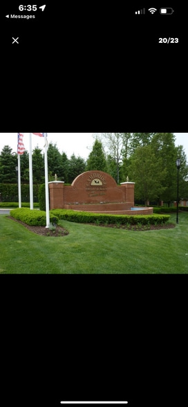 Primary Photo - 390 Cambridge Dr