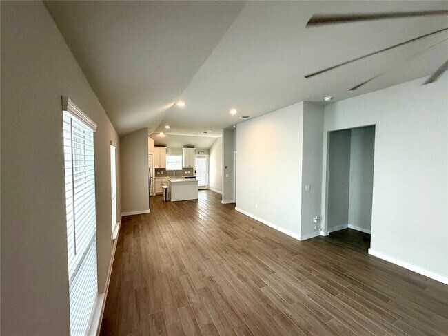 Building Photo - 159 Appleberry Ln