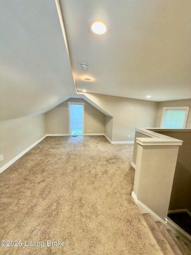 Building Photo - 2125 Crittenden Dr