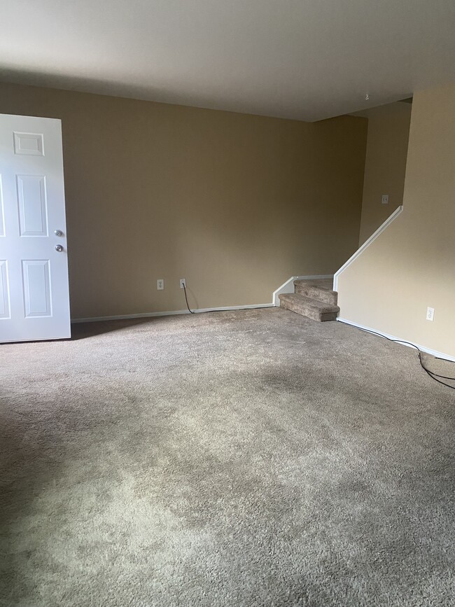 Building Photo - 4238 Mohican Dr