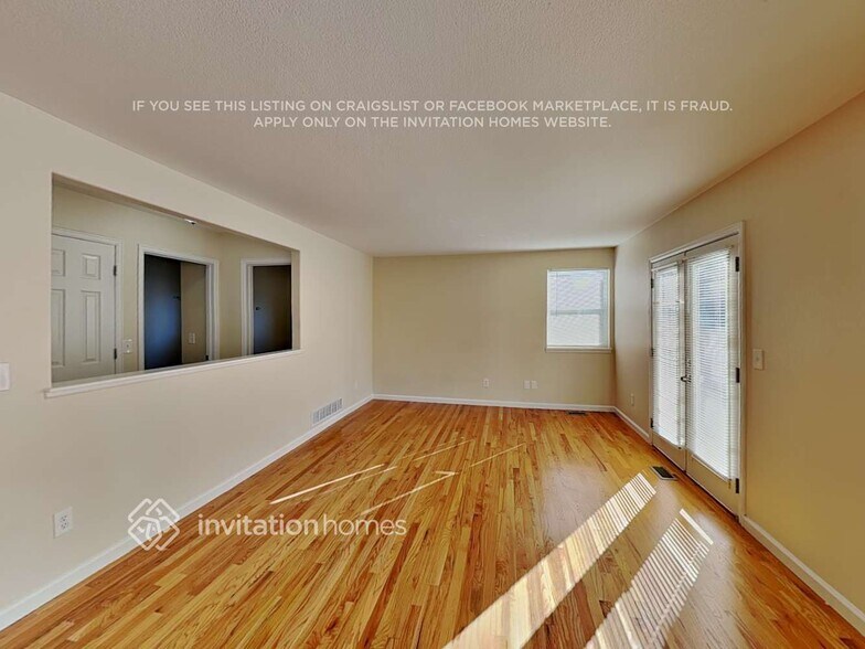 Building Photo - 9659 Marion Way