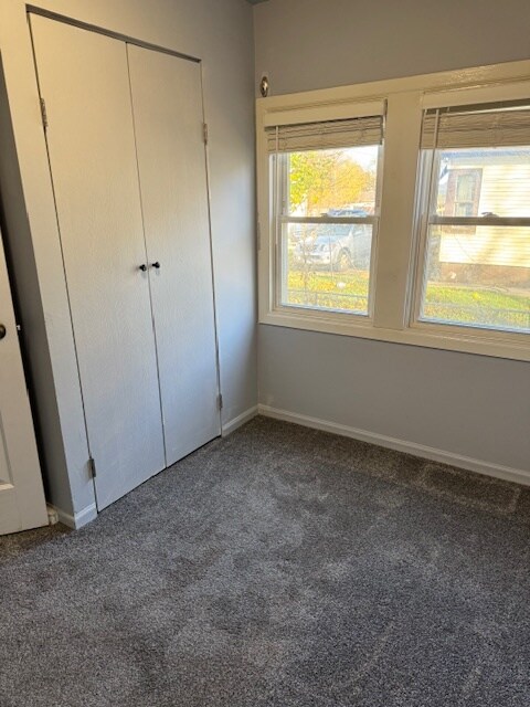 Building Photo - 482 Stella St