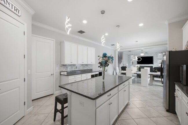 Building Photo - Sunburst Marble Rd 14119-LEASE ONLY