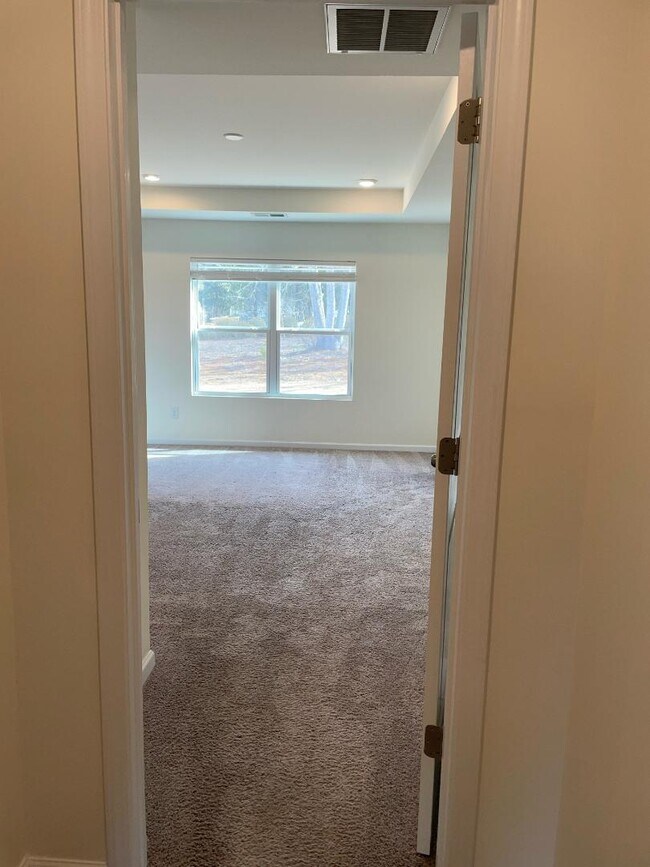 Building Photo - 118 Quinn Rd