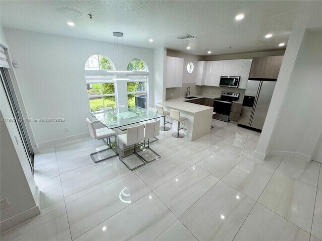 Building Photo - 4351 SW 160th Ave