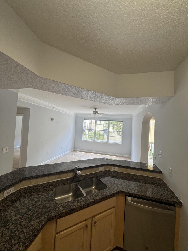 Building Photo - 224 Murcia Dr