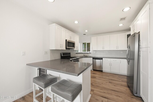 Building Photo - 5076 Escobedo Dr