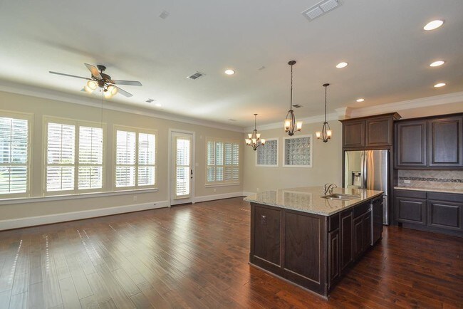 Building Photo - 1110 Oakwood Pass Ct