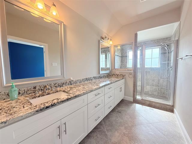 Building Photo - 6300 Hermosa Dr