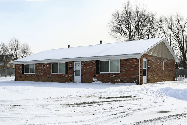 Building Photo - Firelands Manor Apts