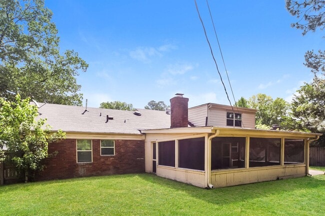Building Photo - 2991 Elgin Dr