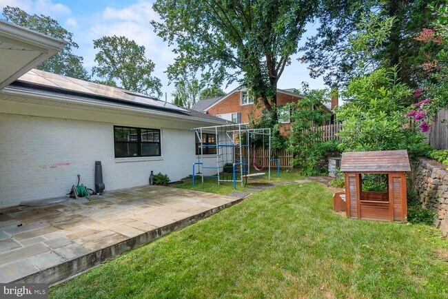 Building Photo - 4628 Blagden Terrace NW