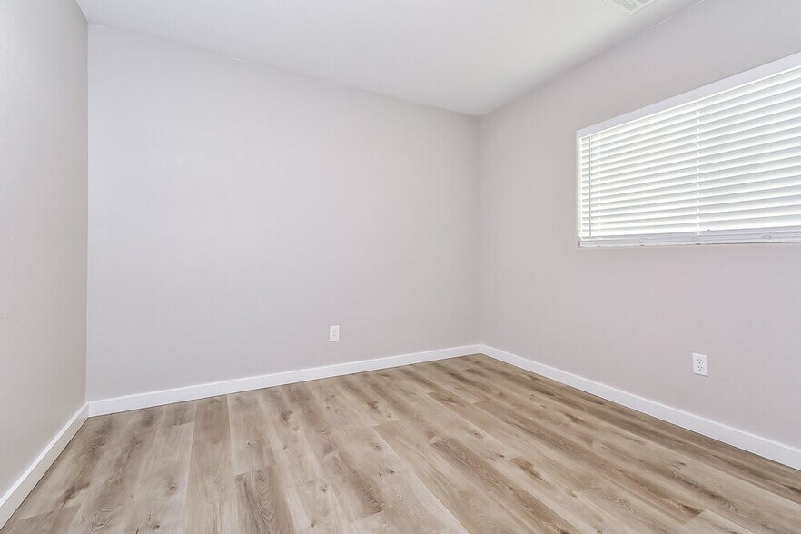 Building Photo - 6479 Red Island Ct