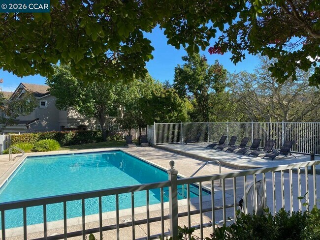 Building Photo - 171 Shadowhill Cir