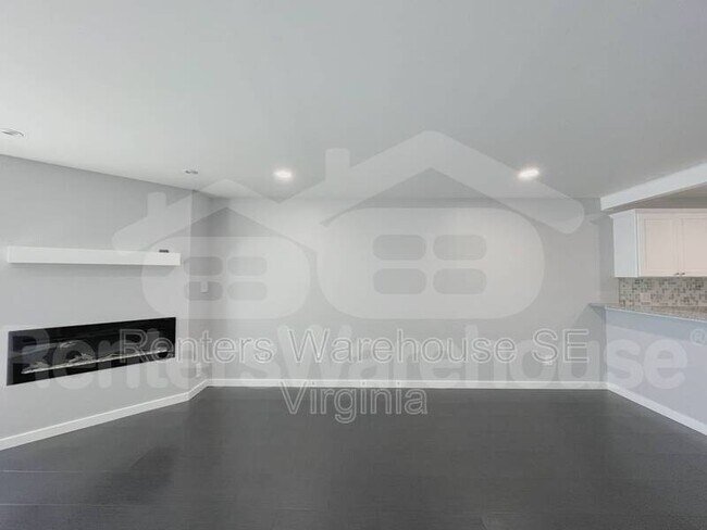 Building Photo - 2325 Sea Shell Rd