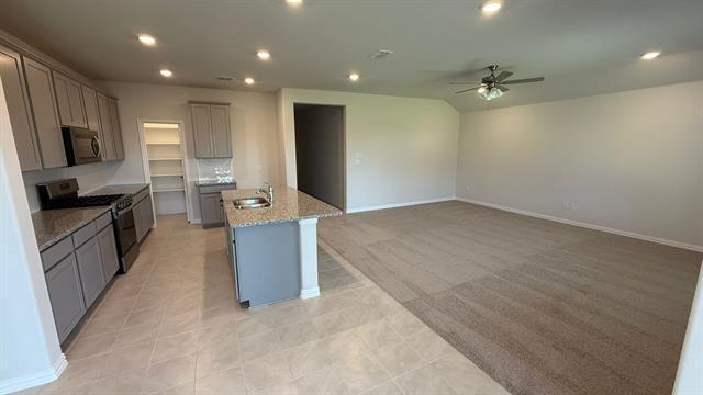 Building Photo - 820 Jacquelyn Dr