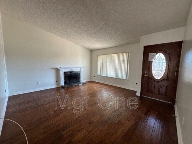 Building Photo - 23672 Suncrest Ave