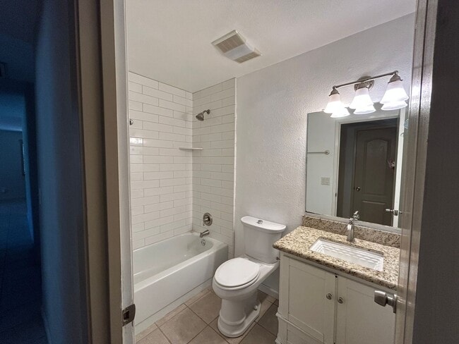 Building Photo - Lots of NEW