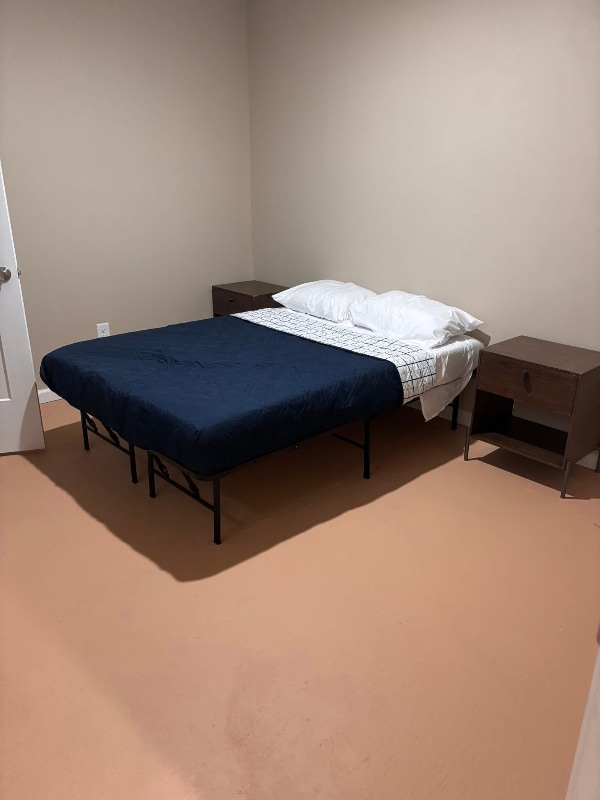 Building Photo - 212 Water St