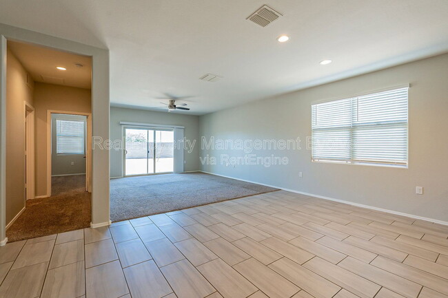 Building Photo - 3032 N 310th Ln