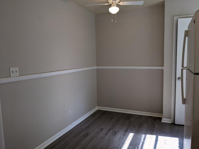 Building Photo - 3316 Alida St