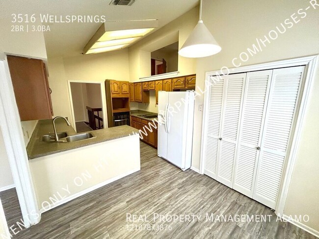 Building Photo - **APPLICATION RECEIVED** *MOVE IN SPECIAL*...