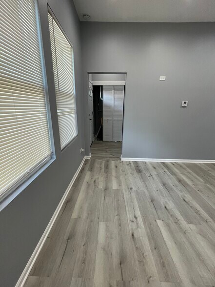Building Photo - 3130 W Arthington St