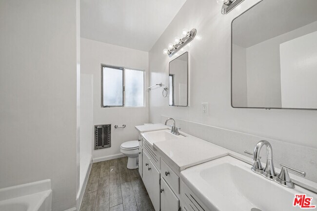 Building Photo - 1520 Hayworth Ave