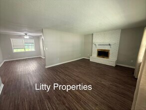 Building Photo - 612 Ray St