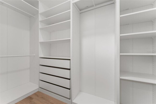 Building Photo - 81 Overleaf Ln