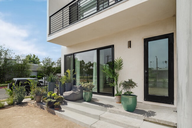 Building Photo - 12127 Lucile St