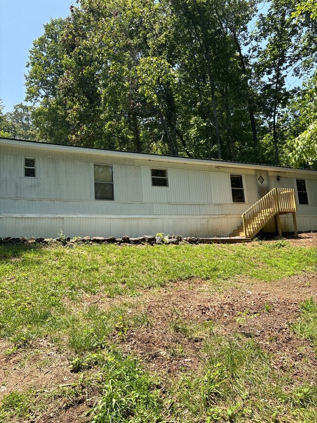 Building Photo - Quiet 3 Bedroom in Alexander