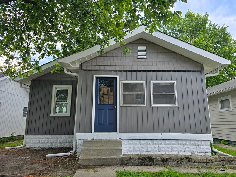 Building Photo - 2035 S Pennsylvania St