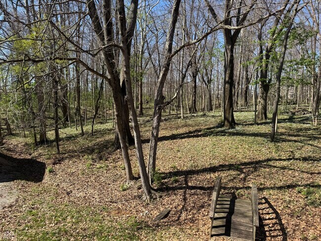 Building Photo - 1365 W Stones Crossing Rd
