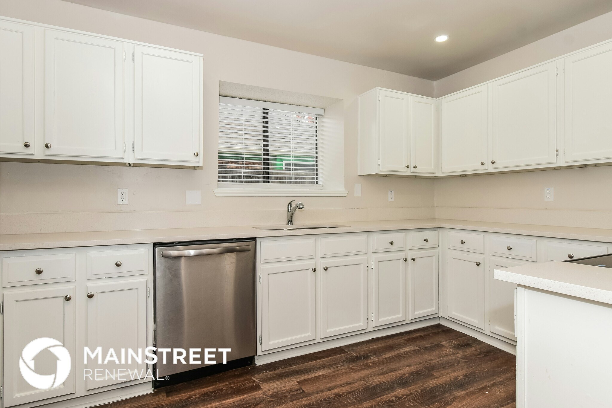 Building Photo - 3613 Dorchester Dr