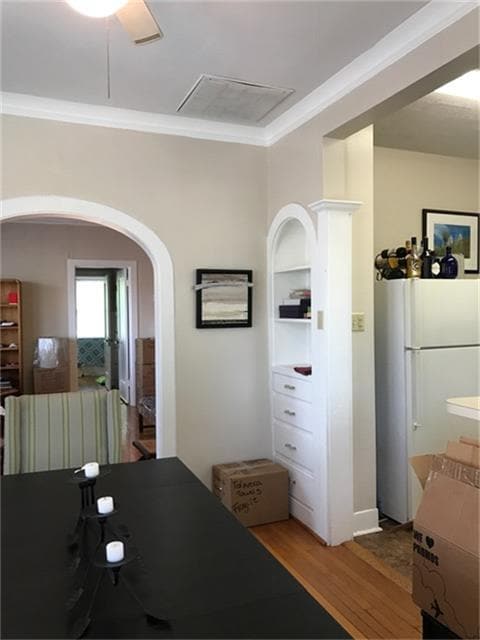 Building Photo - 1654 Marshall St