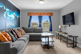 Building Photo - 5259 Wildwood Wy