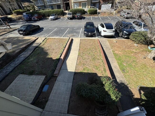 Building Photo - 731 Hanover Ln SE