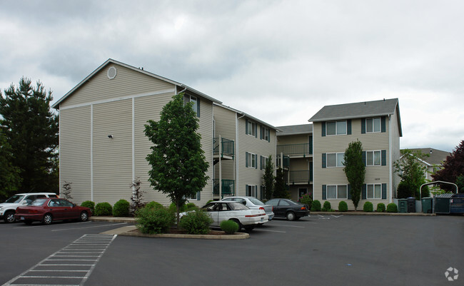 Primary Photo - Grayson Apartments