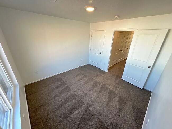 Building Photo - 2974 W Graham Lp