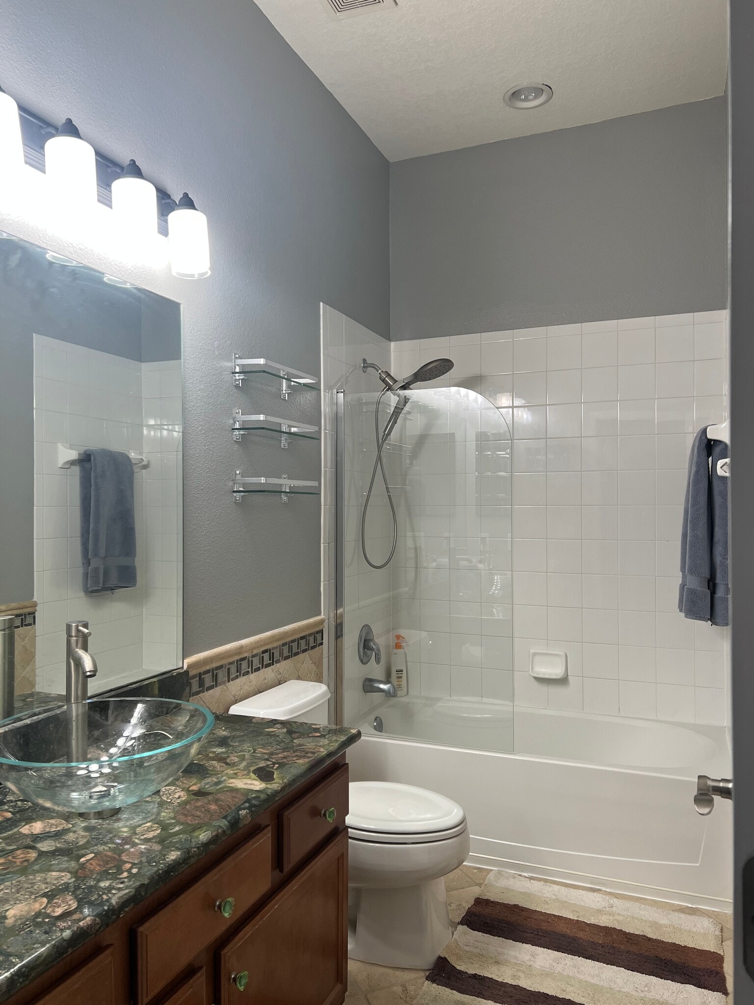 Master Bathroom - 4219 Key Thatch Dr