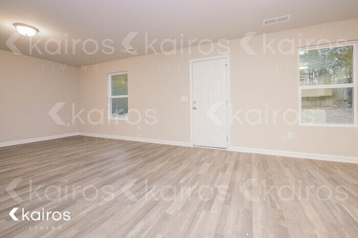 Building Photo - 7549 Congregation St