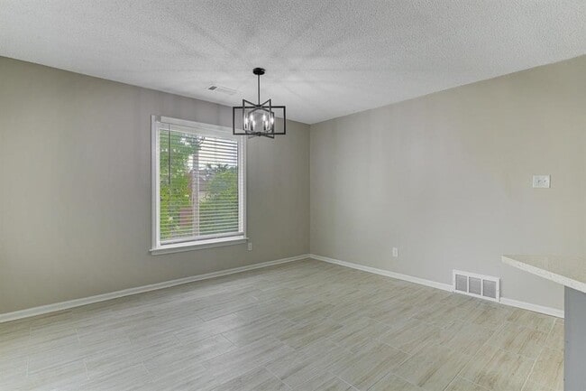 Building Photo - 8952 Vorlich Cove