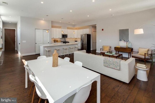 Building Photo - 3542 Warder St NW