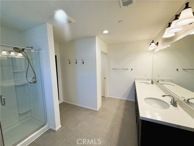 Building Photo - 15364 Lotus Cir