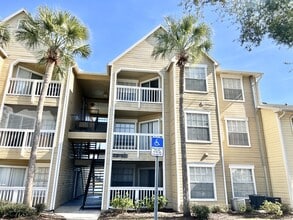 Building Photo - 1065 S Hiawassee Rd